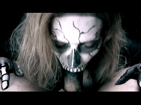 ❤️ Fată demonică sugând pula cu gura ei neagră și înghițind spermă. ❤ at ro.drpornofilme.ru ❤